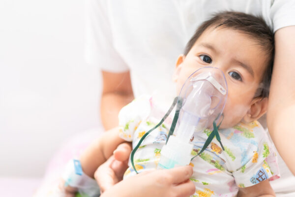 Close,Up,Of,Asian,Little,Baby,Boy,Is,Treated,Respiratory